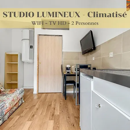 Appartement Lumineux Avec Clim Et Tv Ideal Pour Couples