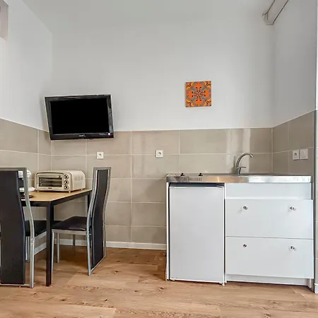 Apartment Lumineux Avec Clim Et Tv Ideal Pour Couples *