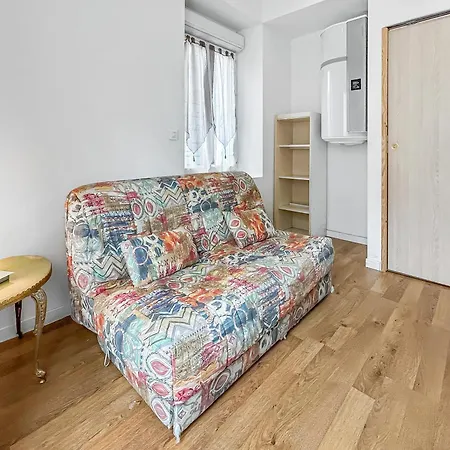 Lumineux Avec Clim Et Tv Ideal Pour Couples Aix-les-Bains